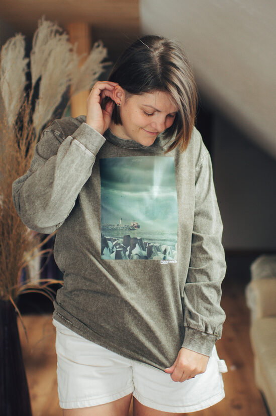 Krekls - kuģis nāk ostā | L